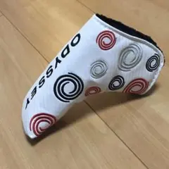 ★オデッセイ　ドットピン型パターカバー★ホワイト　開閉マグネット