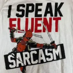 E2580【マーベルSサイズ】RED HOOD Tシャツ【皮肉がとまんねぇ】