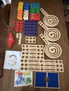 ボーネルンド　クアドリア　ツイスト&レールセット　とクアドリアビー玉受け