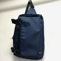 BEAMSボディバッグ　ネイビー