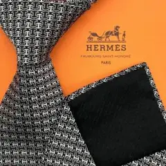 【極上美品】正規店購入品 HERMES 人気のH総柄 シルク100% フランス製
