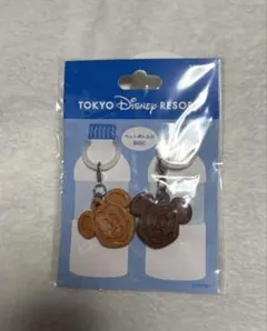 ディズニーリゾート めじるしチャーム ミッキーワッフルモチーフ2個 新品未使用