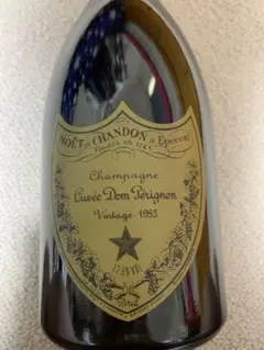 Dom Pérignon - ドン・ペリニヨン1985年ヴィンテージ⭐木箱入り Dom Pérignon - ドン・ペリニヨン1985年ヴィンテージ⭐木箱入り
