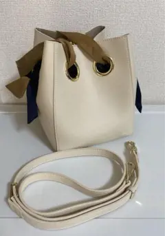 【Unitude】国内発送 BAMBI CROSSBODY BAG ハンドバッグ 関送込 Unitude】国内発送 BAMBI CROSSBODY BAG ハンドバッグ 関送込