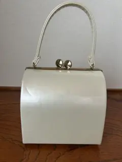 ホワイト ボックス型 ハンドバッグ