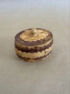 白樺の小物入れ