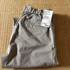 チノパンツ
