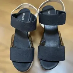 nouerダブルストラップ ウェッジヒール サンダル 美脚効果、脚長効果、新品！