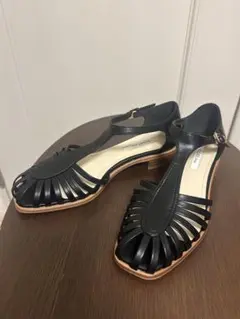★まもなく削除　SLOBE IENA グルカサンダル黒　23.5