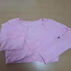 ピンク クロップドトップ 長袖 ツイストデザイン