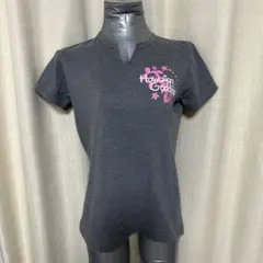 Hawaiian Goddess VネックTシャツ グレー