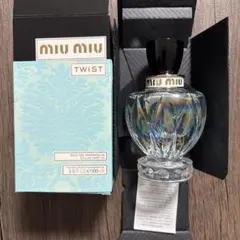 MiuMiu Twist 香水　ミュウミュウ　ツイストオードマグノリアパルファム 4cfc42a144bcb583c2b8430c-