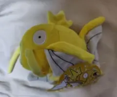 ポケモン　金のコイキング　ぬいぐるみ　2009年