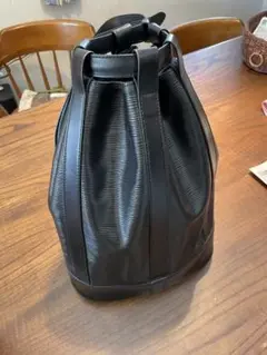 LOUIS VUITTON ランドネ エピ
