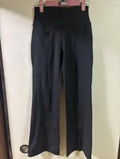 GU 黒 フレアパンツ L ストレッチ