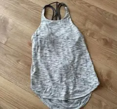 lululemon カップ付き トップス 4