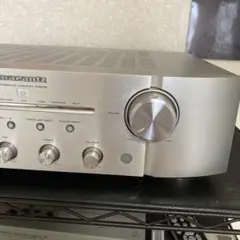 マランツ PM8005 Marantz PM8005 Stereo integrated amplifier at Crutchfield