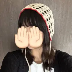 【handmade】ベージュ×赤 ボンネット
