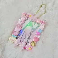 Item thumbnail for item ebd0310d-2f8c-44fb-82ae-e6a0674bab9c