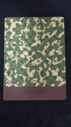 LOUIS VUITTON カモフラージュ マウスパッド 人気提案 Tokyo Numero グリーン モノグラモフラージュ 迷彩柄