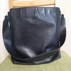 サザビー ショルダーバッグ ブラック