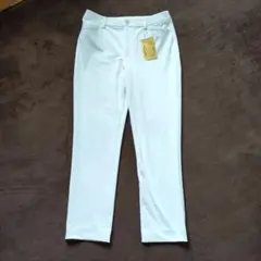 ホワイトパンツ