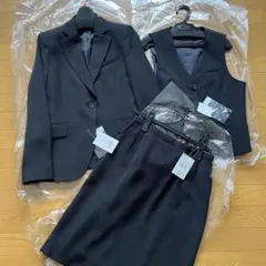 青山 新品 リクルートスーツ11号 3.5万円