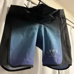 LYFT ステージショーツ　XS 青