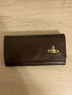 Item thumbnail for item 04836311-4bfe-4f74-8653-81425a0d6c3b