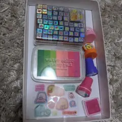水彩スタンプパッドとスタンプセット