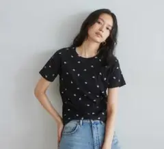 searoomlynn / Tiny Pattern Embroidery T