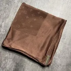 【人気】LOUIS VUITTON ヴィトン モノグラム カレ スカーフ シルク
