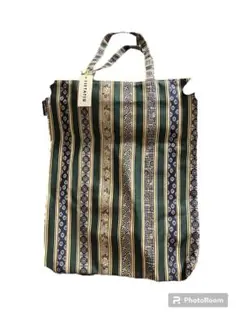 Item thumbnail for item 1cdbc694-6b1c-4f35-802e-531f63ce9a33