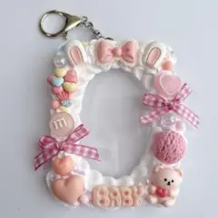 Item thumbnail for item 23c6ced2-61b0-419c-99de-10e5eb1d353d