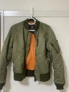Item thumbnail for item 199361c4-6d8a-40f8-bc65-1085f3d3ba3a