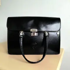 Item thumbnail for item c7a7d5e2-7a95-4893-8b60-cfcee8e69589