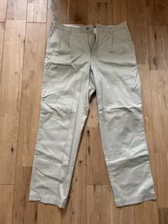 UNIQLO ベージュ ストレートチノパン