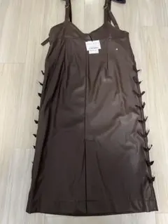 新品未使用。MUVEIL ブラウンレザー風タイトスカート