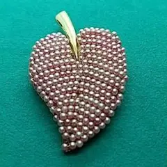 葉っぱブローチ