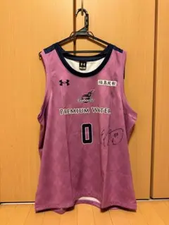 Item thumbnail for item d3ccb2e6-c4a6-4daa-852a-f2649a5e2c06