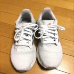 ホワイト ランニングシューズ