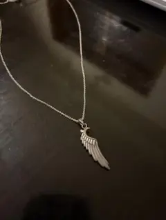 羽根　ネックレス