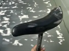 ストライダー カーボン ナローサドル