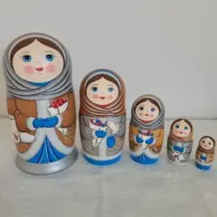 ★未使用品★　マトリョーシカ　オリガザバイキナ　落ち葉柄　ロシア雑貨