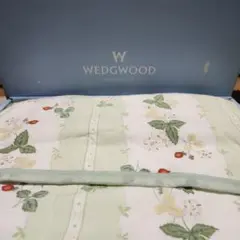 新品 WEDGWOOD ワイルドストロベリー 綿毛布