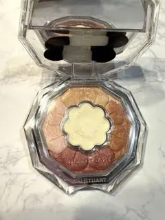 Item thumbnail for item 54c0b475-c36b-40ed-8e96-6046de443658