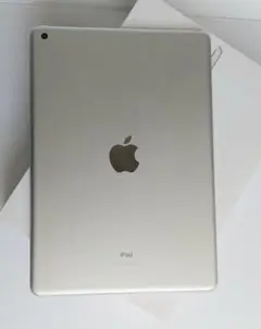 Apple iPad 第9世代　シルバー
