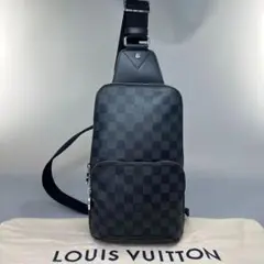 Item thumbnail for item c9328091-abec-40d6-9e52-8e5c1de5718b