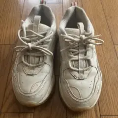 AKIII CLASSICホワイト スニーカー