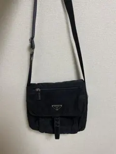 プラダ　ショルダーバッグ